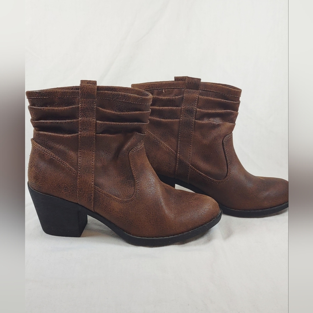Arizona Jeans Company “AZ Garber” Ankle Boots Booties Boho Western Size 6